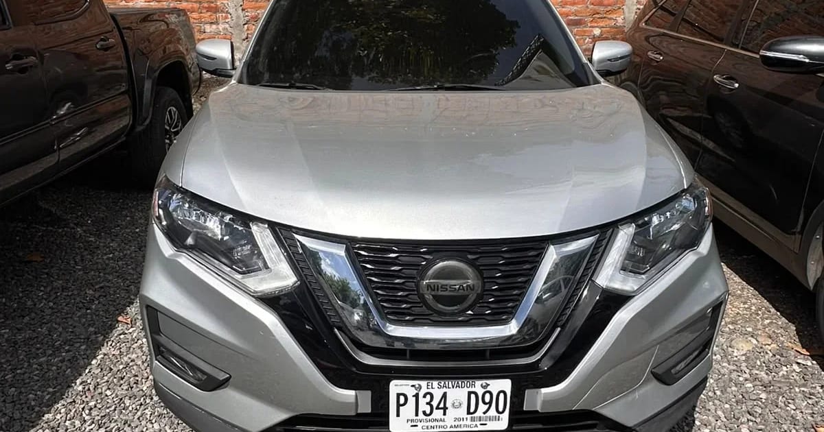 NISSAN ROGUE SV 2019 - $10,700 | Carvimax